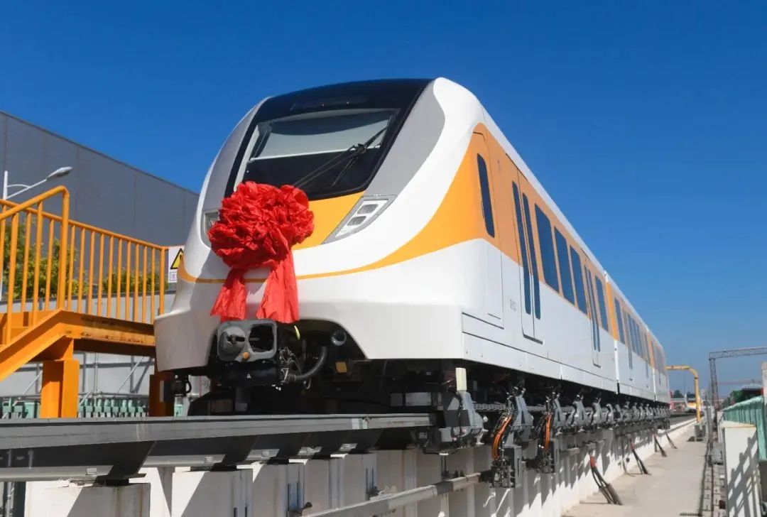 Lankwitzer Assists in Launching Special Maglev Tourist Train for Qingyuan, Guangdong Province at CRRC Tangshan